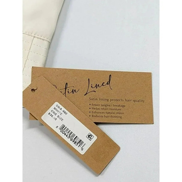 Steve Madden Women's Satin Lined Nylon Bucket Hat White O/S (MSRP $36) - Picture 5 of 5